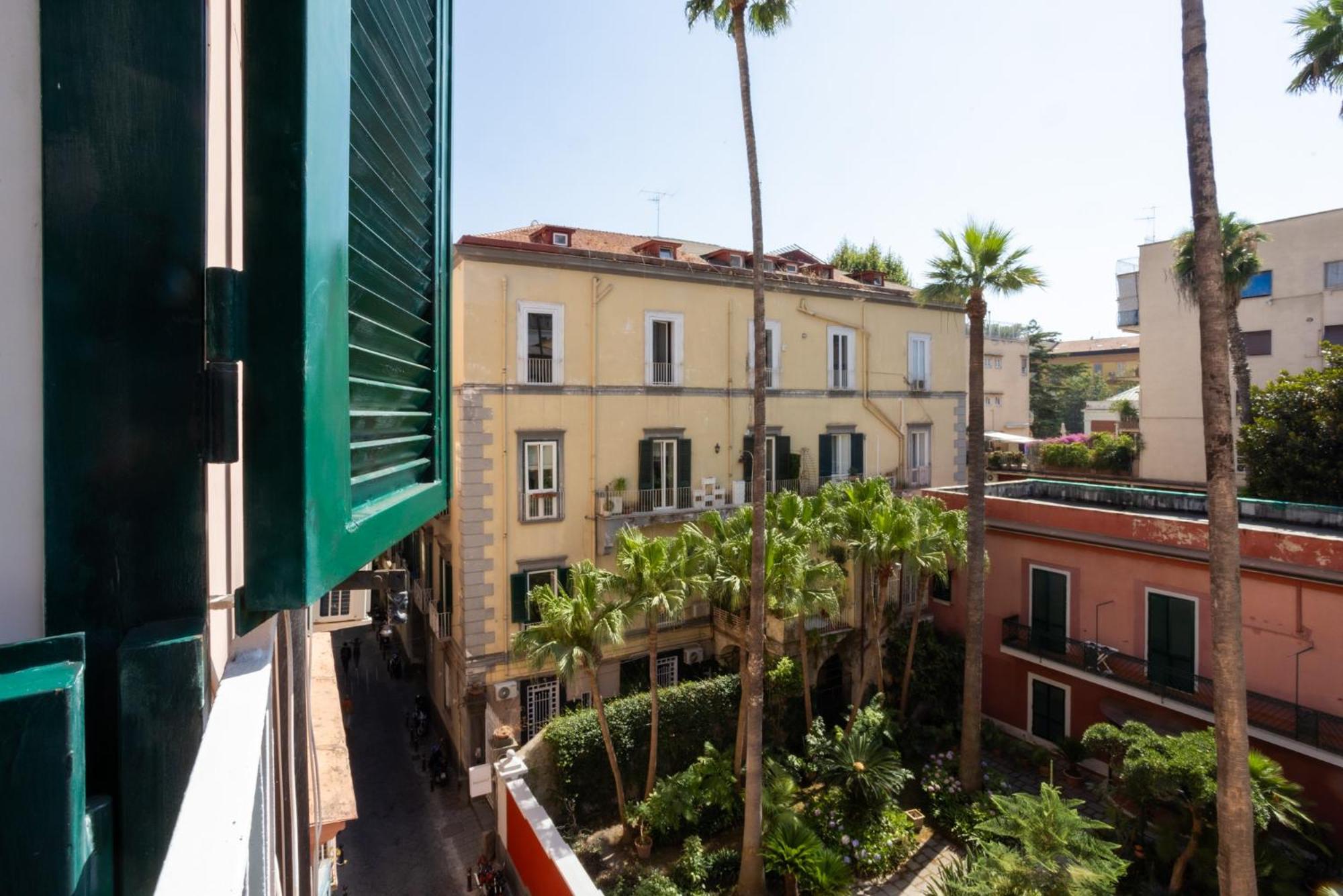Hotel Don Vittorio A Chiaia Neapol Exteriér fotografie